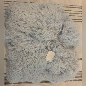 Pottery Barn Teen Recycled Super Fluffy‎ Faux Fur Duvet Cover Ice Blue Twin